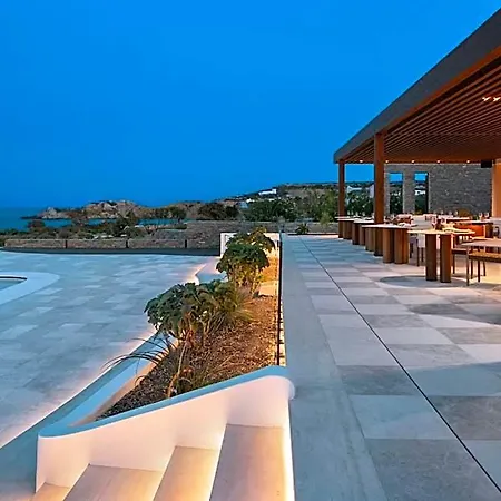 Vione 5* Parikia (Paros)